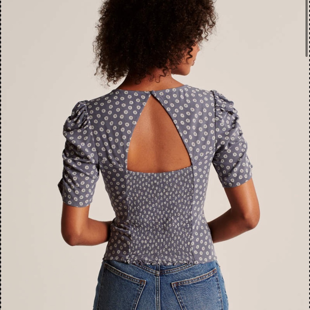 Abercrombie & Fitch smocked top size XS brand new